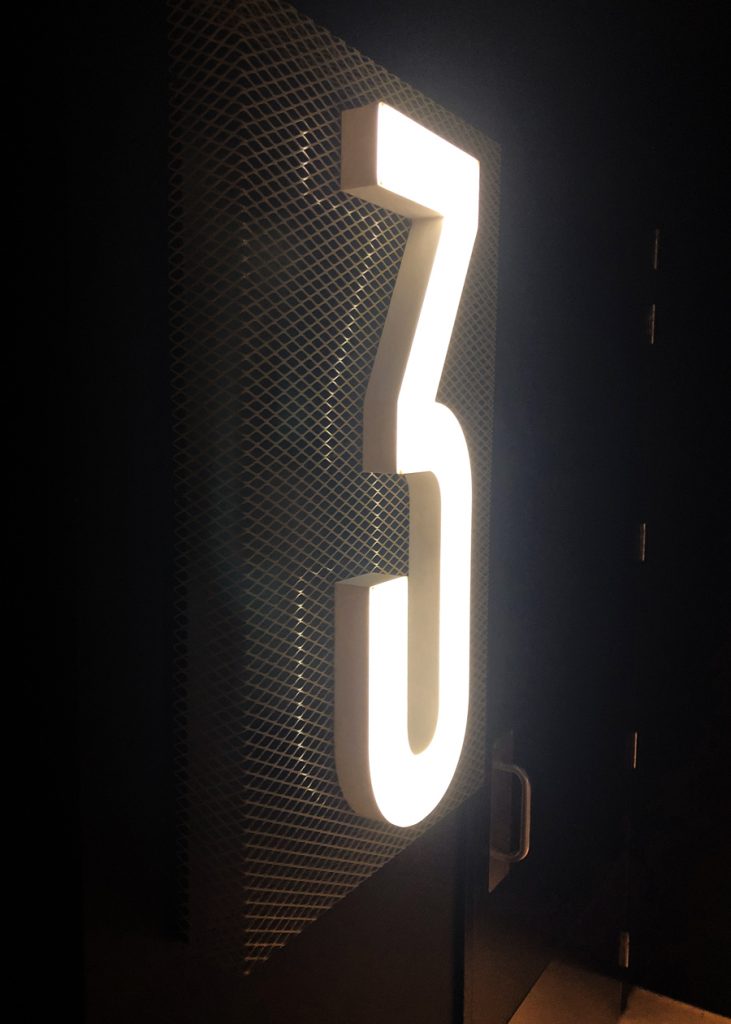 Light-up number